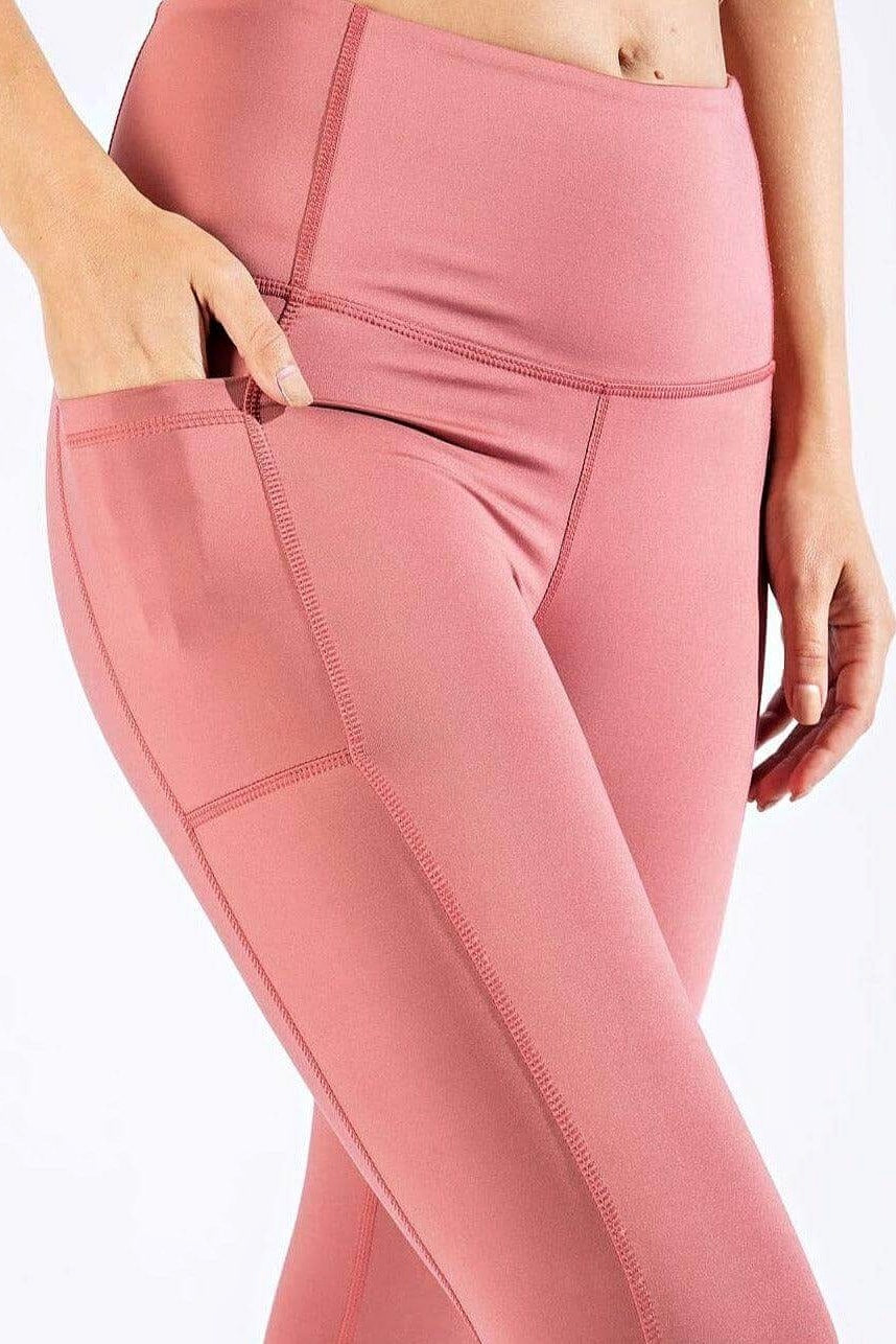 https://bunkyandmaries.com/cdn/shop/products/full-length-compression-leggings-brier-rose-bunky-and-marie-s-boutique-1-01.jpg?v=1701390441&width=858